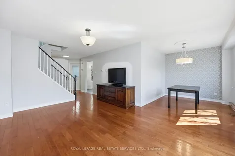 2202 Margot Street Oakville ON L6H 3M1