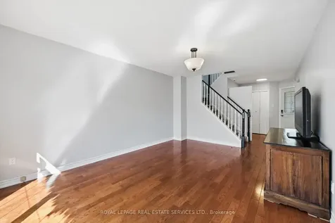 2202 Margot Street Oakville ON L6H 3M1