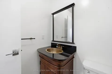 2202 Margot Street Oakville ON L6H 3M1