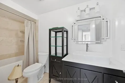 2202 Margot Street Oakville ON L6H 3M1
