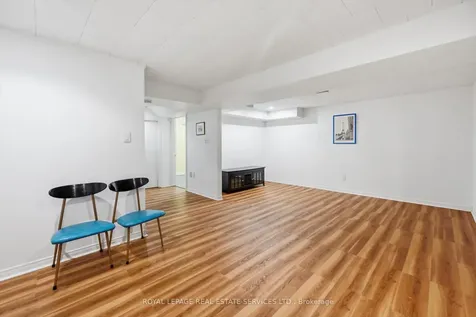 2202 Margot Street Oakville ON L6H 3M1