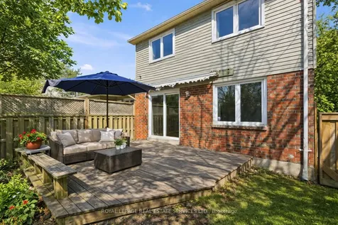2202 Margot Street Oakville ON L6H 3M1