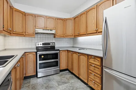 2202 Margot Street Oakville ON L6H 3M1