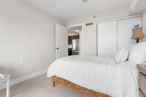 3 Marine Parade Drive Toronto ON M8V 3Z5