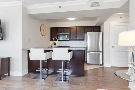 3 Marine Parade Drive Toronto ON M8V 3Z5