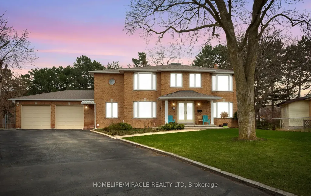85 Harlow Crescent Toronto ON M9V 2Y8