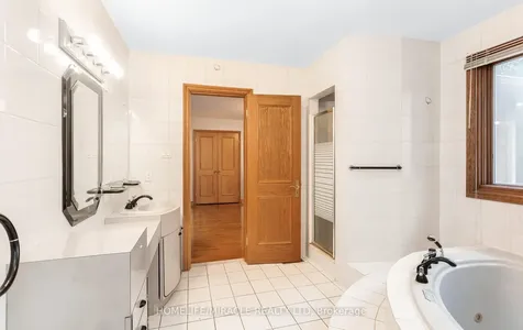 85 Harlow Crescent Toronto ON M9V 2Y8