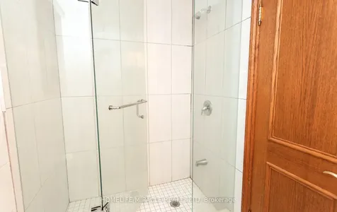 85 Harlow Crescent Toronto ON M9V 2Y8