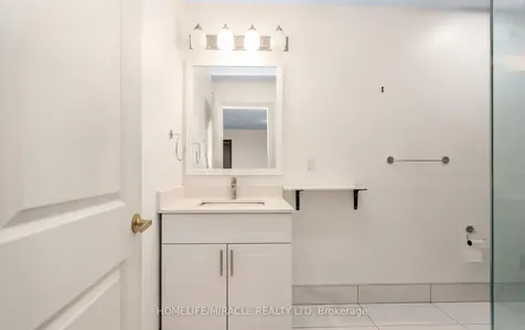 85 Harlow Crescent Toronto ON M9V 2Y8