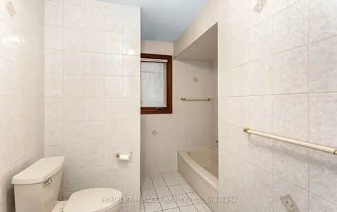 85 Harlow Crescent Toronto ON M9V 2Y8