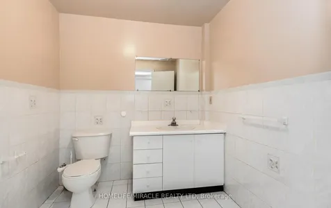 85 Harlow Crescent Toronto ON M9V 2Y8