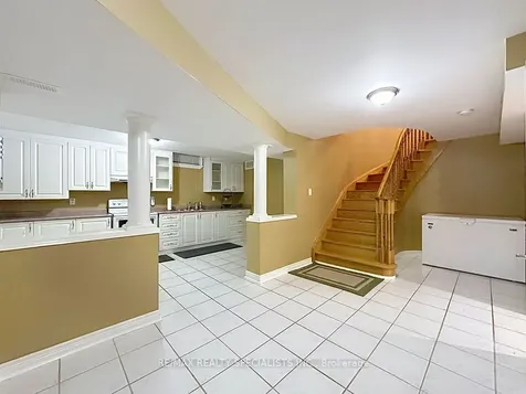 9 Siesta Court Brampton ON L6R 1P2