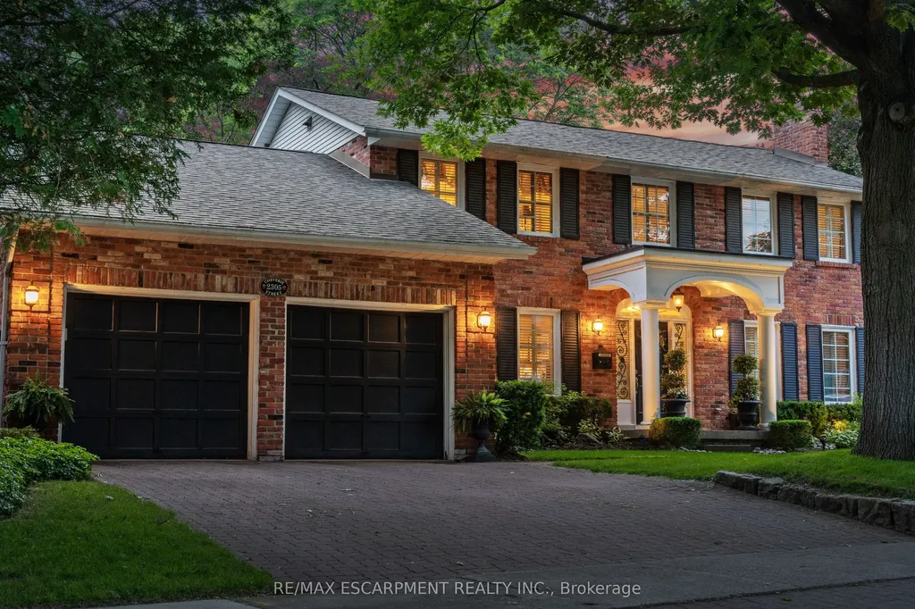 2305 Cheverie Street Oakville ON L6J 6C5