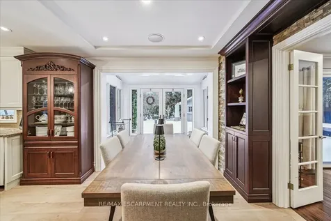 2305 Cheverie Street Oakville ON L6J 6C5