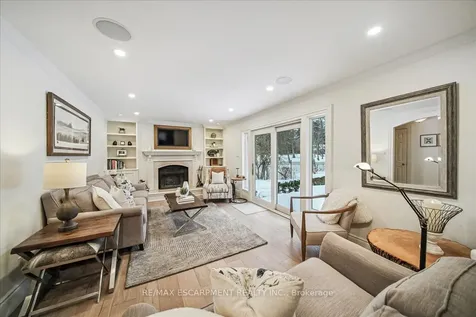 2305 Cheverie Street Oakville ON L6J 6C5