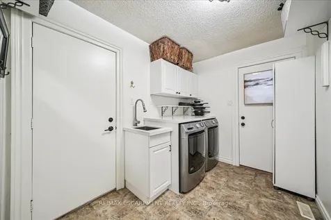 2305 Cheverie Street Oakville ON L6J 6C5