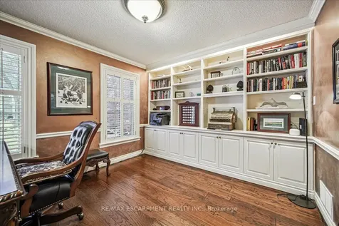 2305 Cheverie Street Oakville ON L6J 6C5