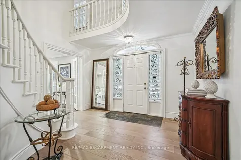 2305 Cheverie Street Oakville ON L6J 6C5
