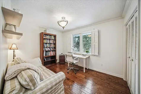 2305 Cheverie Street Oakville ON L6J 6C5