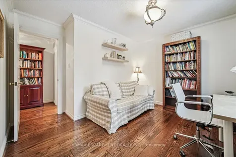2305 Cheverie Street Oakville ON L6J 6C5