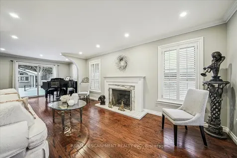 2305 Cheverie Street Oakville ON L6J 6C5
