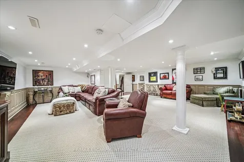 2305 Cheverie Street Oakville ON L6J 6C5