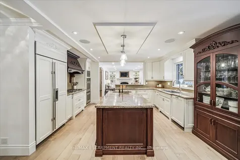 2305 Cheverie Street Oakville ON L6J 6C5