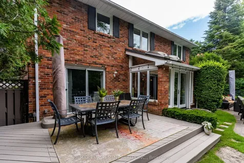 2305 Cheverie Street Oakville ON L6J 6C5