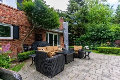 2305 Cheverie Street Oakville ON L6J 6C5