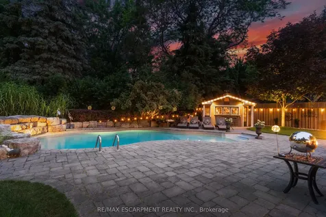 2305 Cheverie Street Oakville ON L6J 6C5