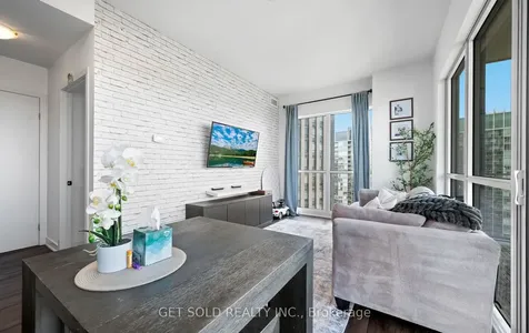 10 Park Lawn Road Toronto ON M8V 0H9