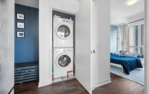 10 Park Lawn Road Toronto ON M8V 0H9