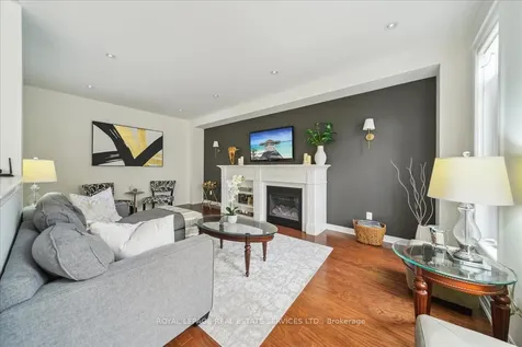 3150 Trailside Drive Oakville ON L6M 0P6