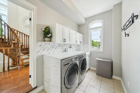 3150 Trailside Drive Oakville ON L6M 0P6