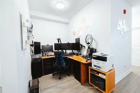 216 Oak Park Boulevard Oakville ON L6H 0K3