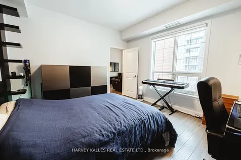 216 Oak Park Boulevard Oakville ON L6H 0K3