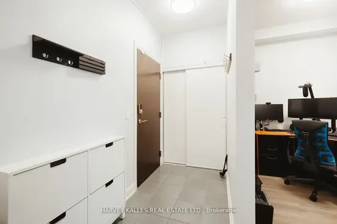 216 Oak Park Boulevard Oakville ON L6H 0K3
