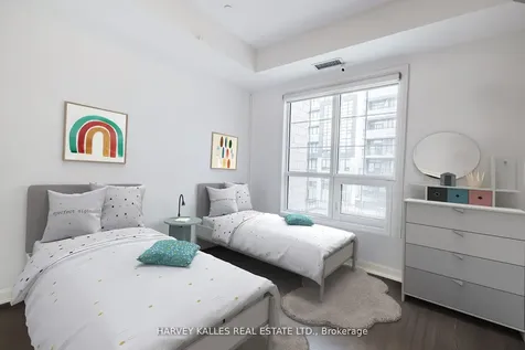 216 Oak Park Boulevard Oakville ON L6H 0K3