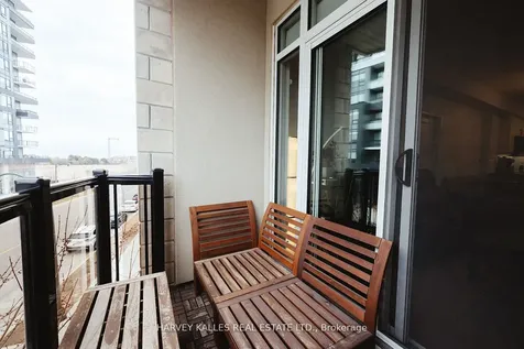 216 Oak Park Boulevard Oakville ON L6H 0K3