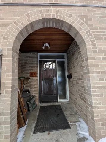 14 London Green Court E Toronto ON M3N 1K2