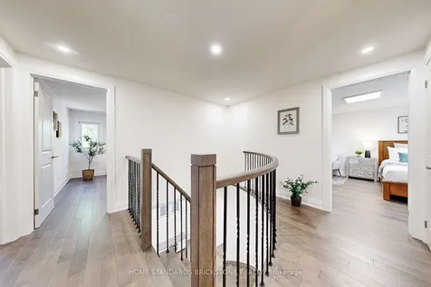 460 Aspen Forest Drive Oakville ON L6J 6H6