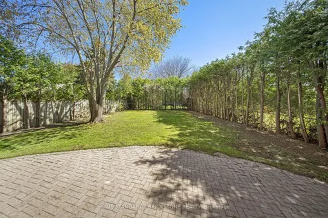 460 Aspen Forest Drive Oakville ON L6J 6H6