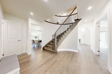 460 Aspen Forest Drive Oakville ON L6J 6H6