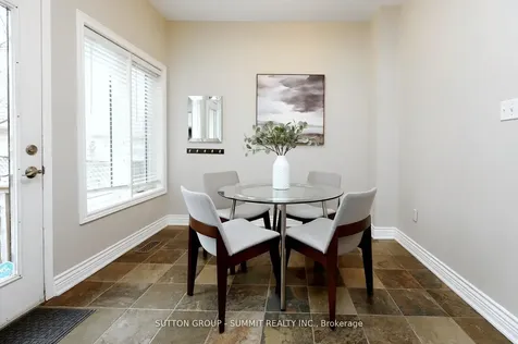 260 Glenashton Drive Oakville ON L6H 6H5