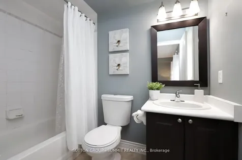 260 Glenashton Drive Oakville ON L6H 6H5