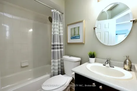 260 Glenashton Drive Oakville ON L6H 6H5