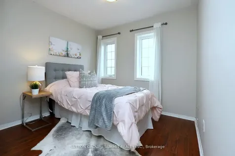 260 Glenashton Drive Oakville ON L6H 6H5