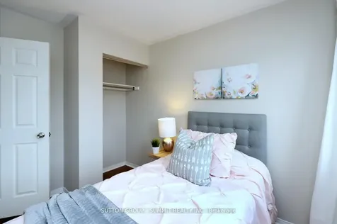 260 Glenashton Drive Oakville ON L6H 6H5