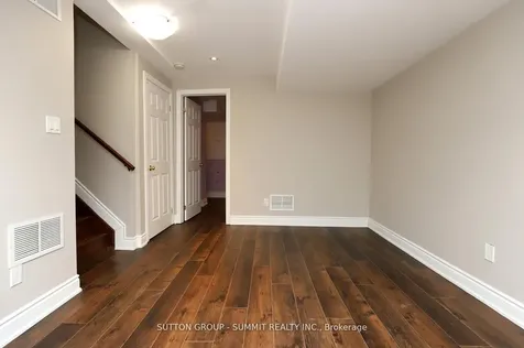 260 Glenashton Drive Oakville ON L6H 6H5