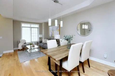 260 Glenashton Drive Oakville ON L6H 6H5